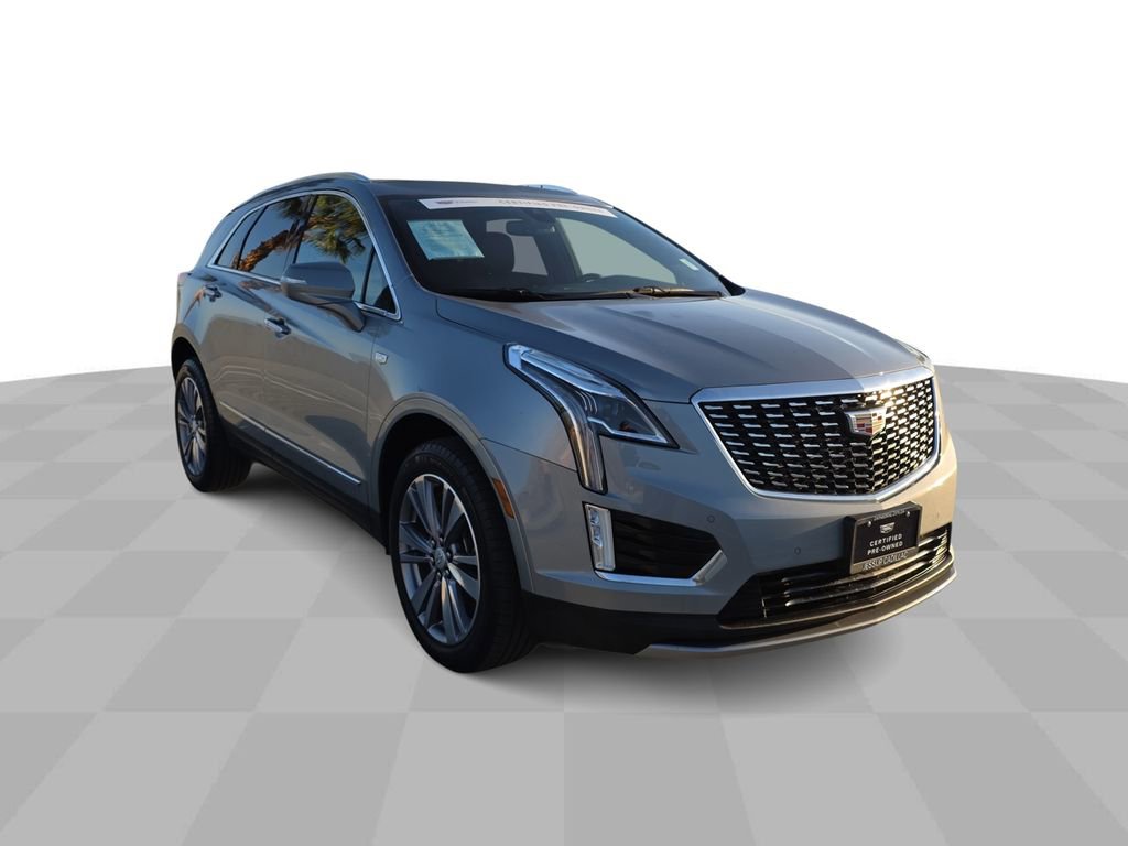 Used 2025 Cadillac XT5 Premium Luxury image 2