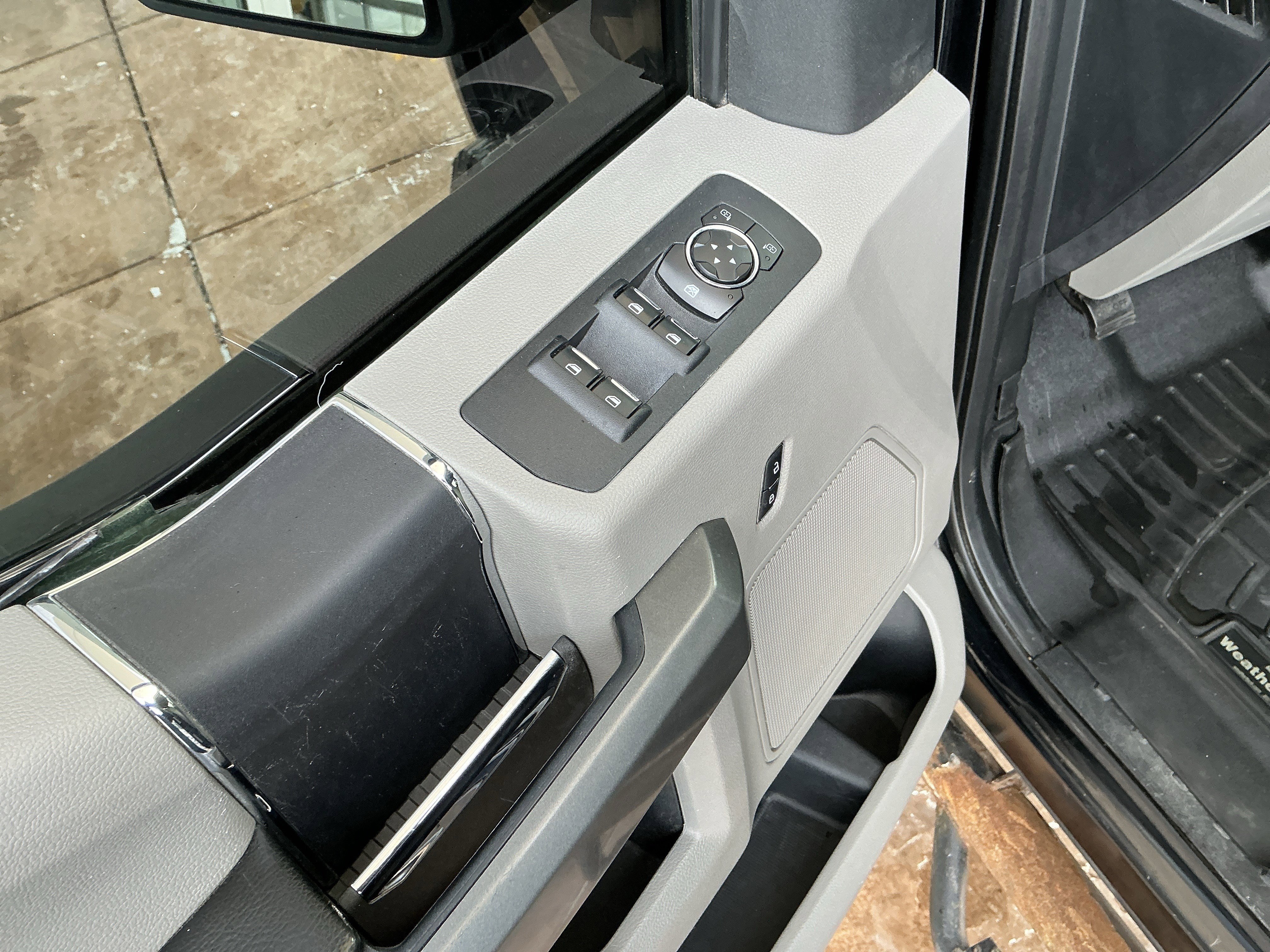 Used 2016 Ford F150 XLT image 15