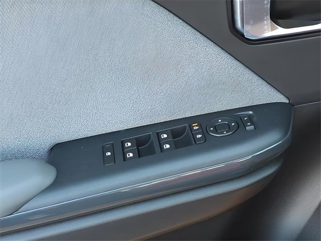 New 2025 Kia K4 EX image 17