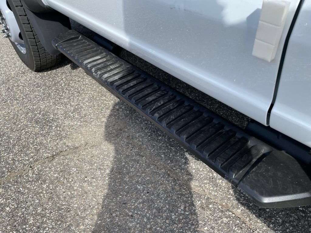 New 2026 Ford F550 4x4 Regular Cab Super Duty image 21