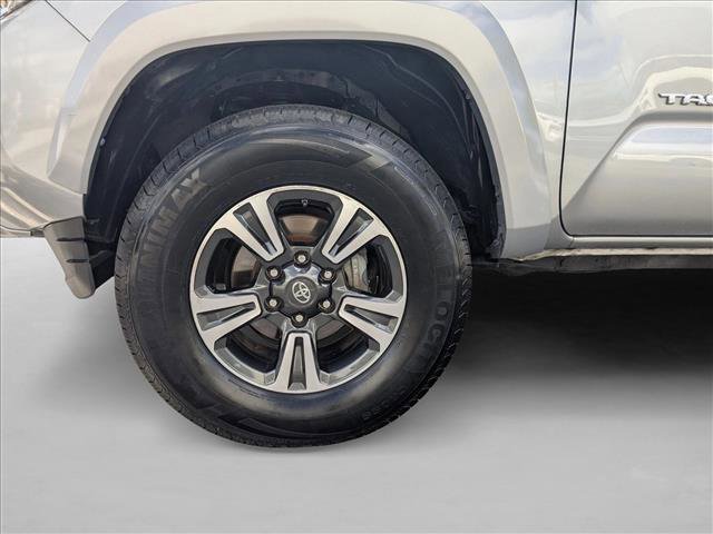 Used 2019 Toyota Tacoma TRD Sport image 23