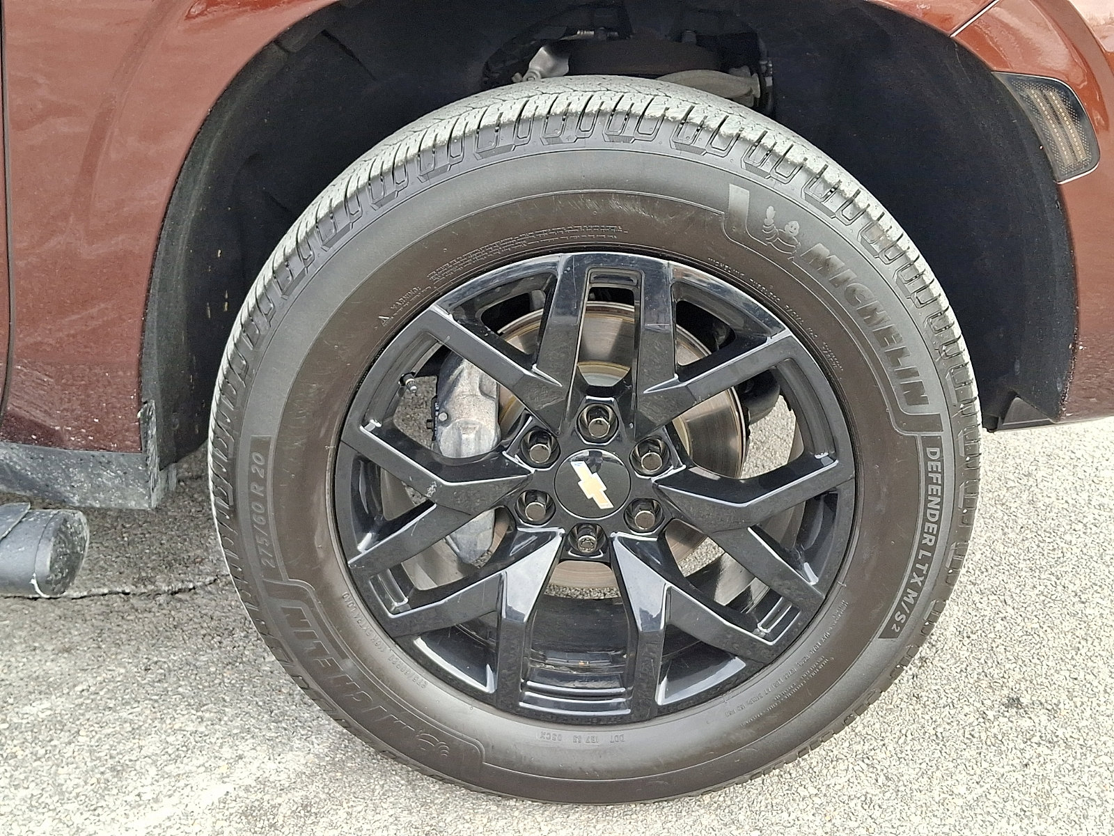 Certified 2022 Chevrolet Tahoe Z71 w/ Luxury Package image 8