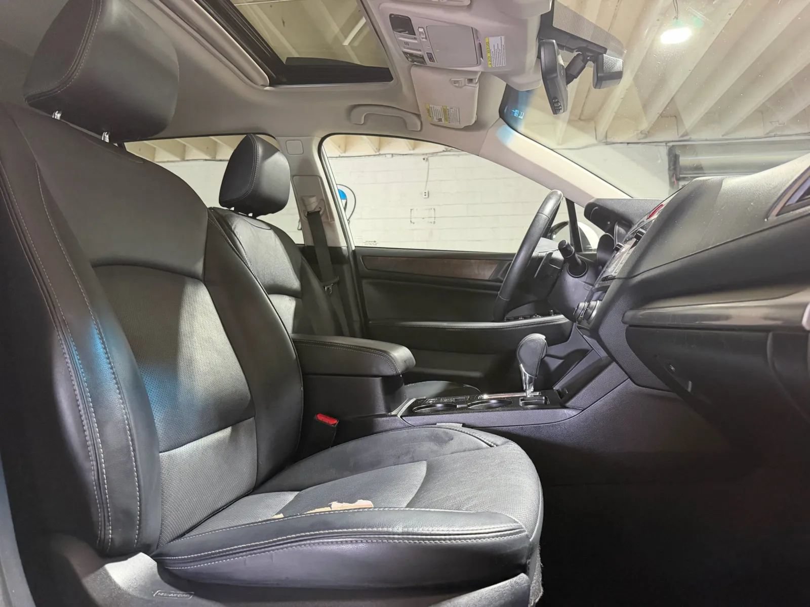 Used 2017 Subaru Outback 3.6R Limited AWD/4WD image 10