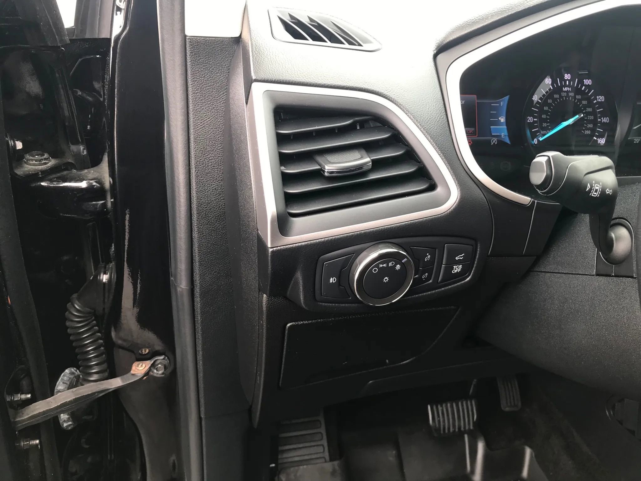 Used 2020 Ford Edge SEL w/ Convenience Package image 13