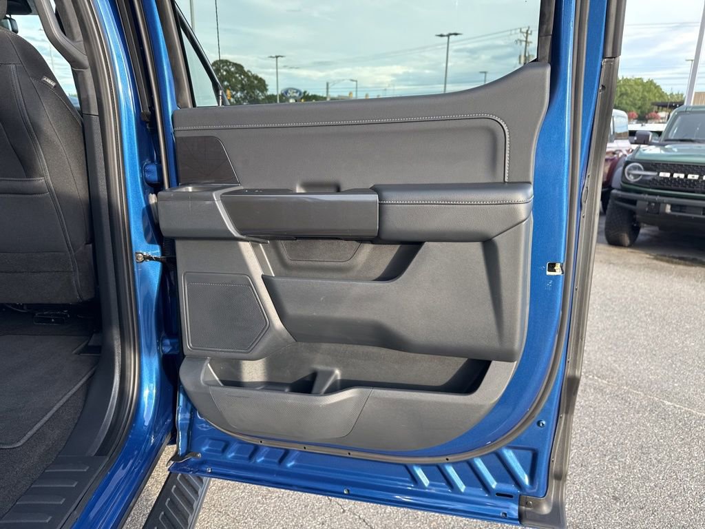 Certified 2022 Ford F150 XLT w/ Equipment Group 302A High image 19