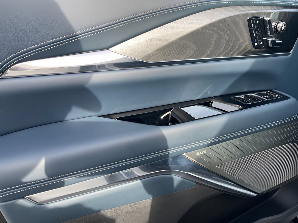 New 2025 Cadillac Escalade IQ Sport 2 AWD/4WD image 23