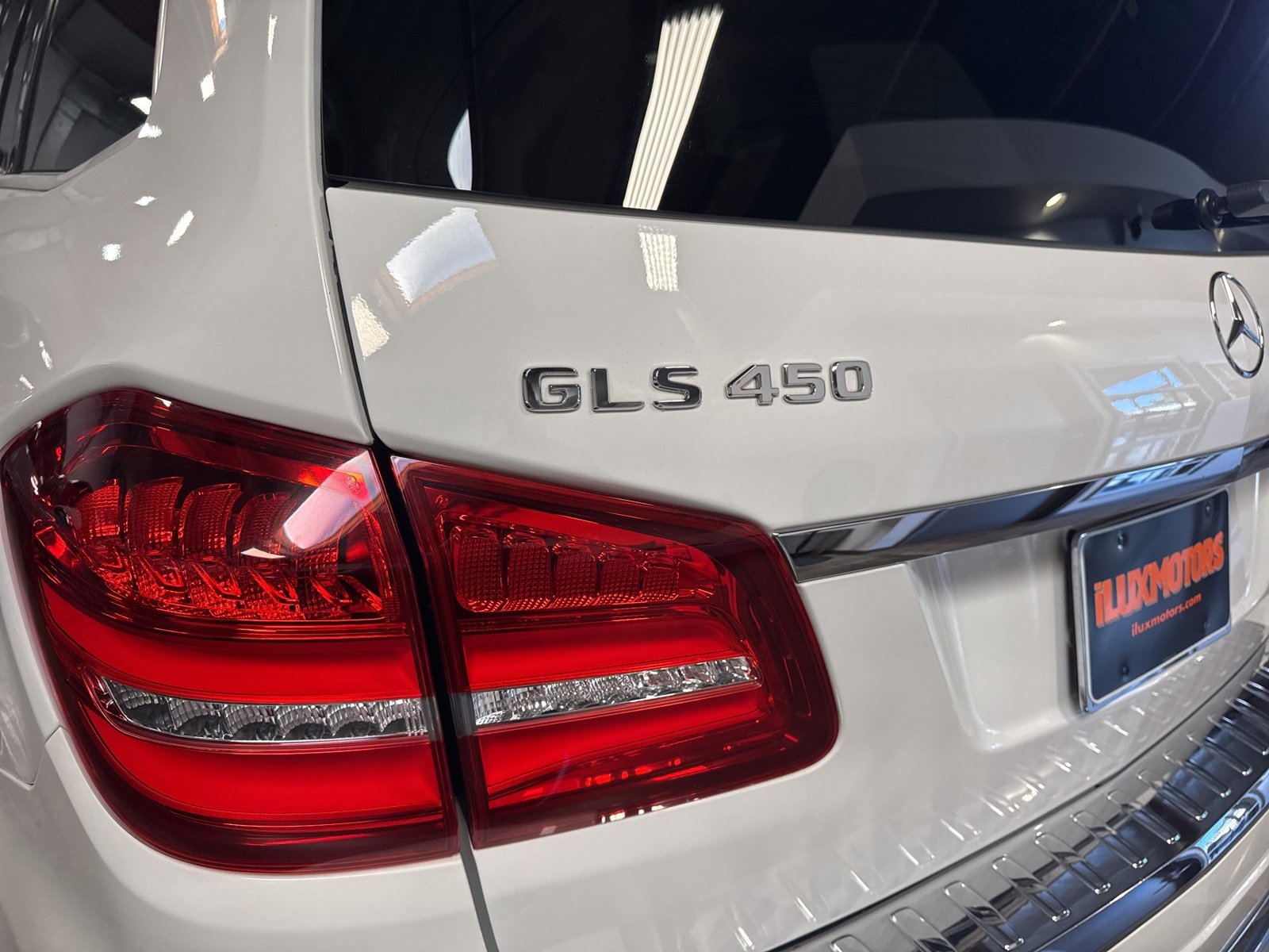 Used 2018 Mercedes-Benz GLS 450 4MATIC image 22