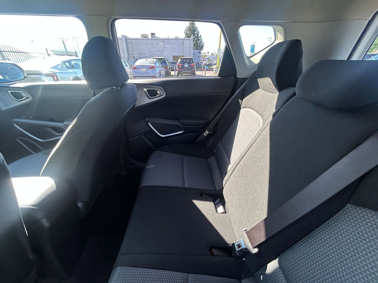 Used 2025 Kia Soul LX w/ LX Technology Package image 37