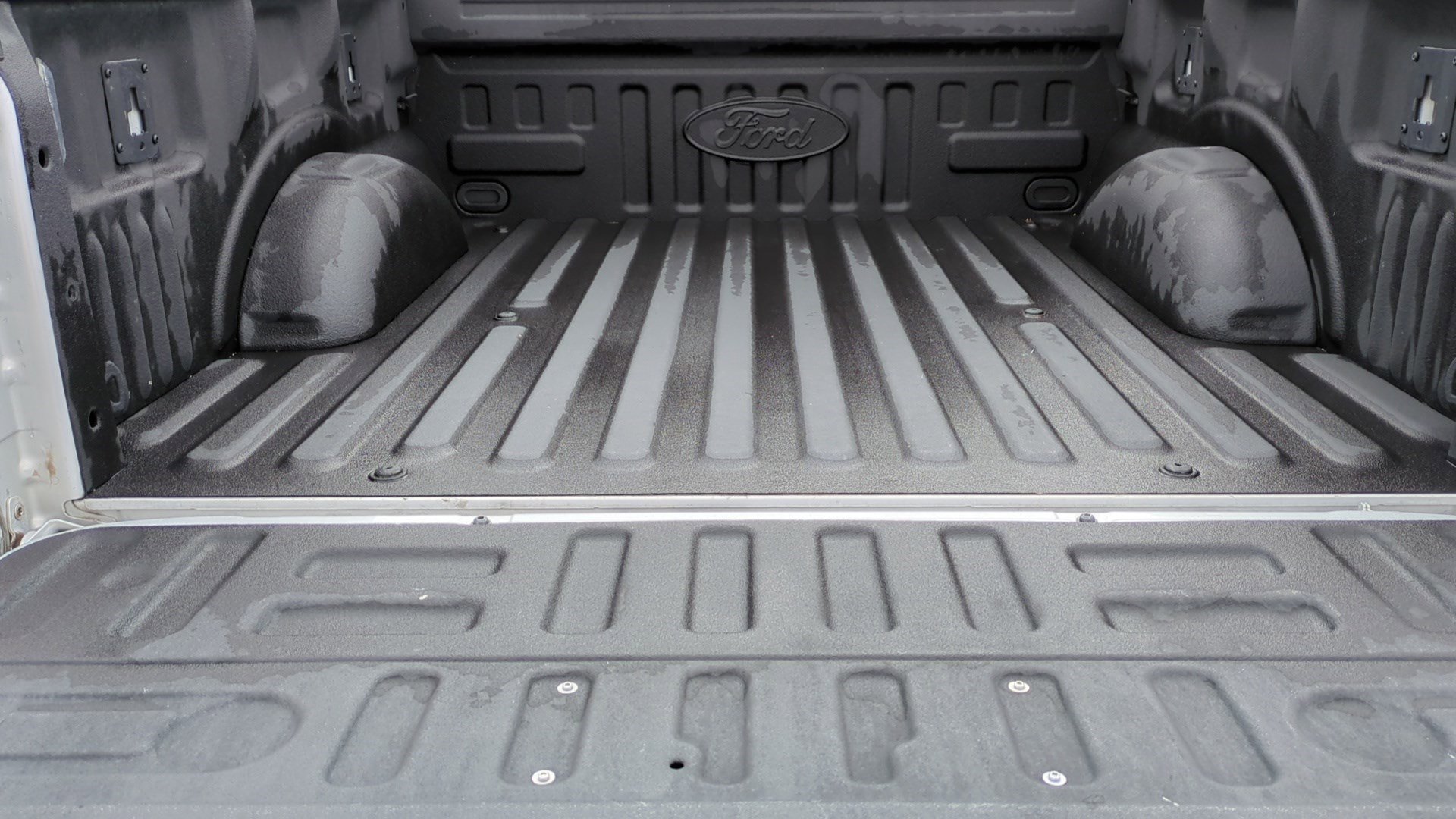 Used 2019 Ford F150 Lariat w/ Max Trailer Tow Package image 30