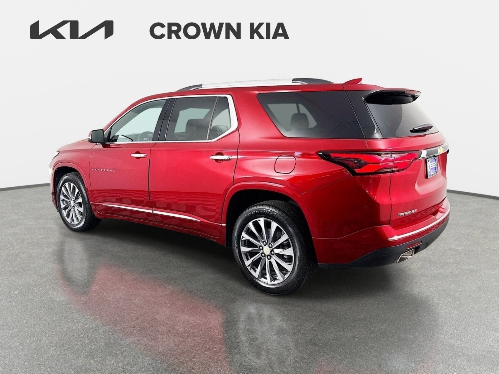 Used 2023 Chevrolet Traverse Premier FWD image 8