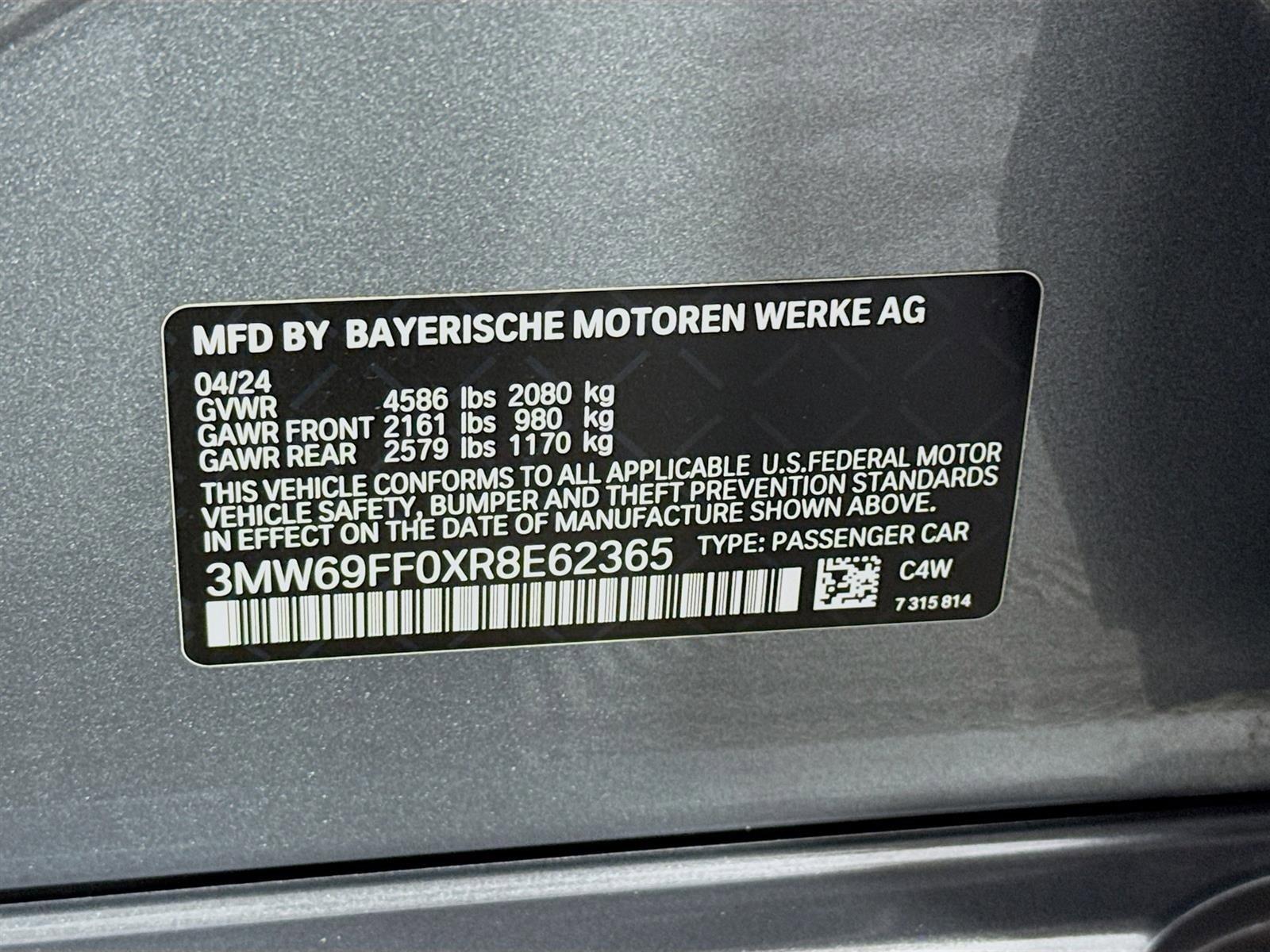 Used 2024 BMW 330i Sedan w/ Premium Package image 33