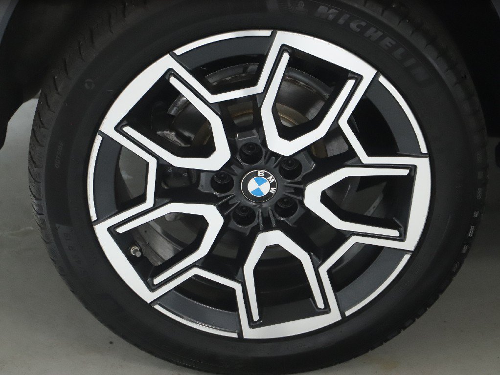 Used 2026 BMW X1 xDrive28i w/ Technology Package AWD/4WD image 14