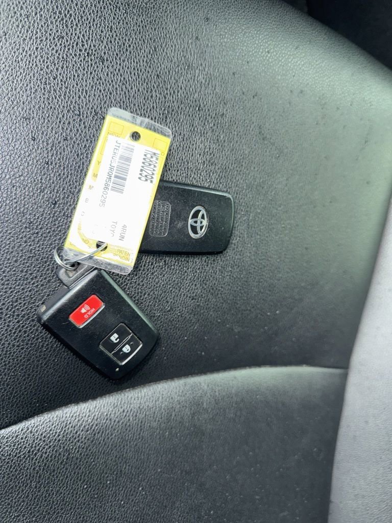 Used 2021 Toyota 4Runner TRD Off-Road Premium image 31