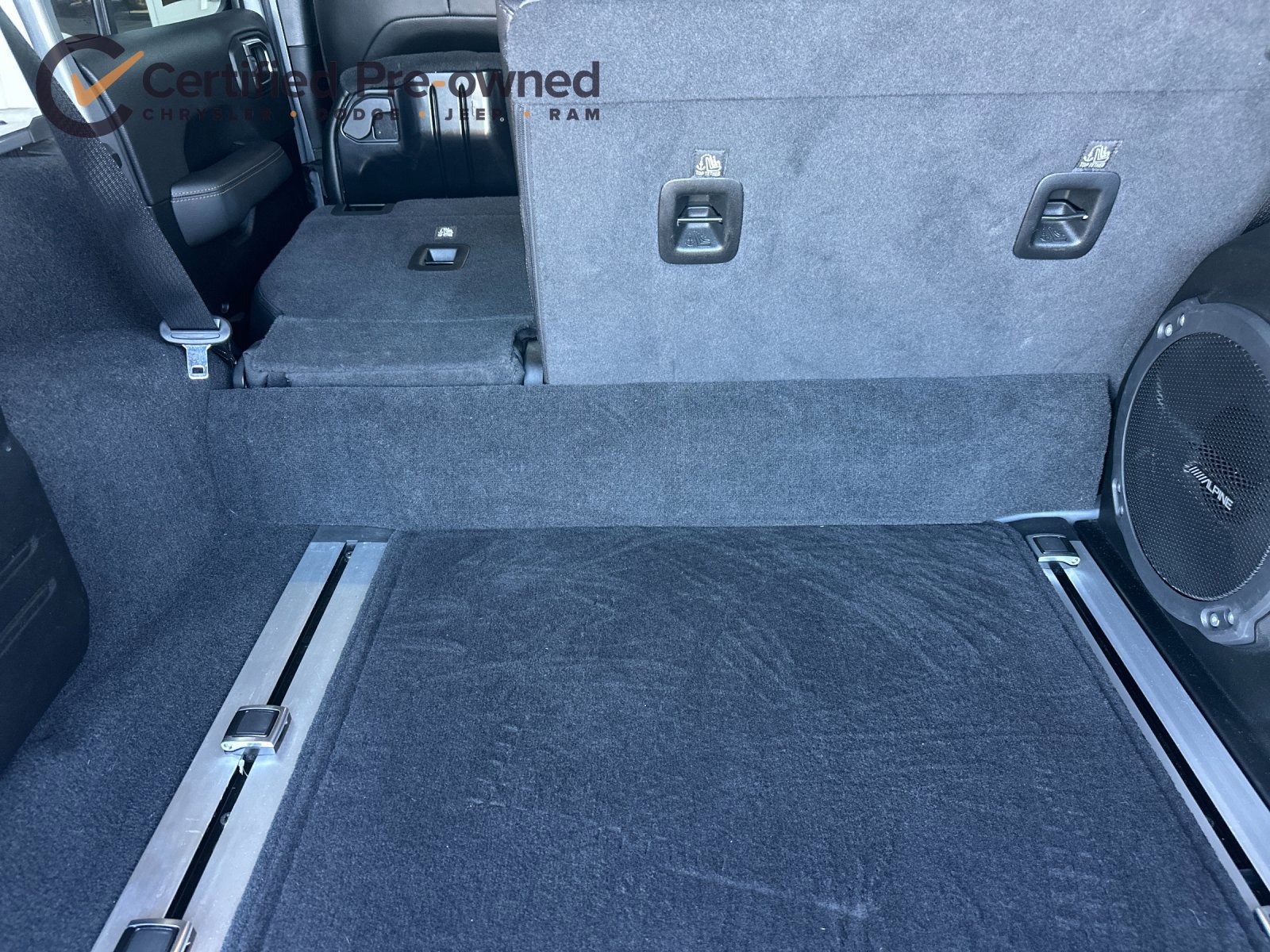 Used 2021 Jeep Wrangler Unlimited Sahara AWD/4WD image 16