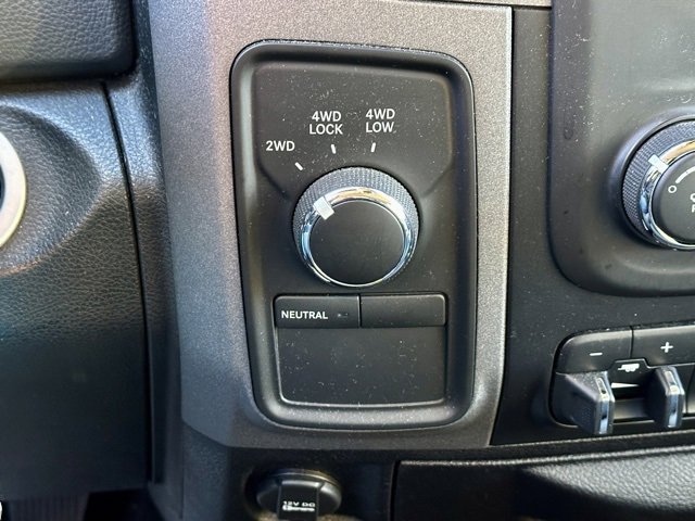 Used 2016 RAM 2500 Tradesman w/ Chrome Appearance Group image 27