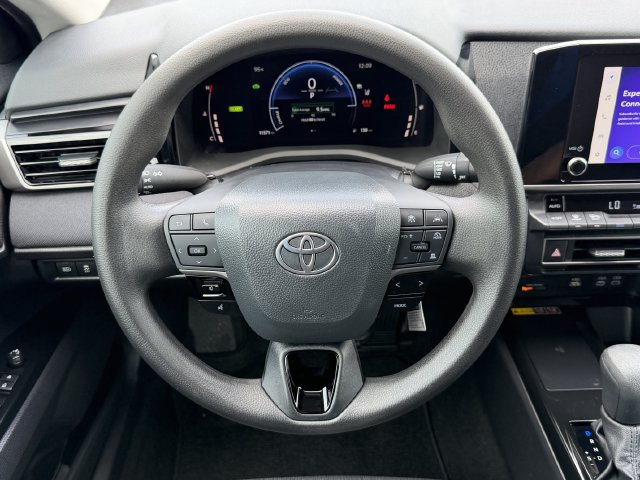 Used 2026 Toyota Camry LE FWD image 14