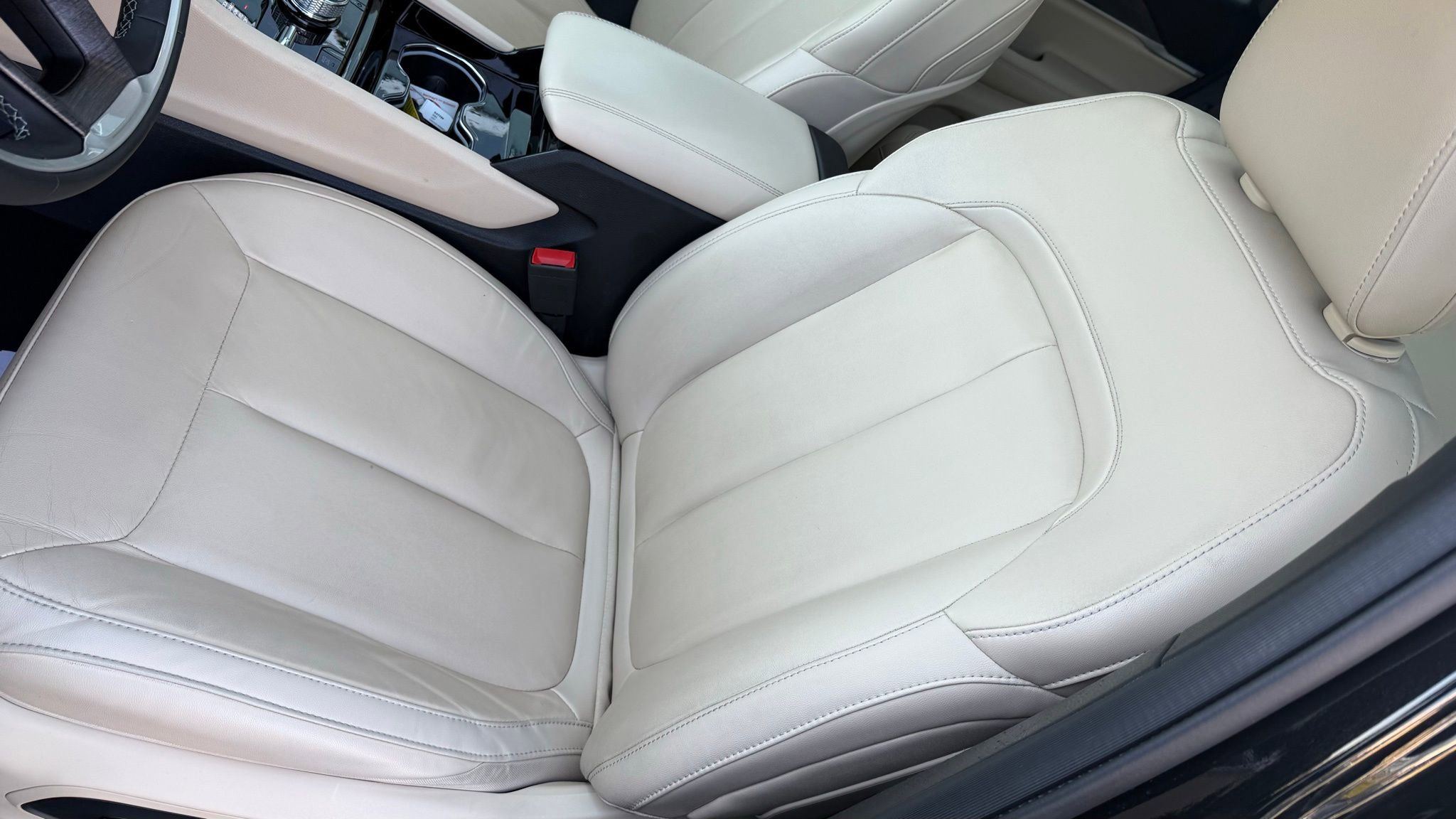 Used 2023 Jeep Grand Cherokee 4WD 4xe image 46