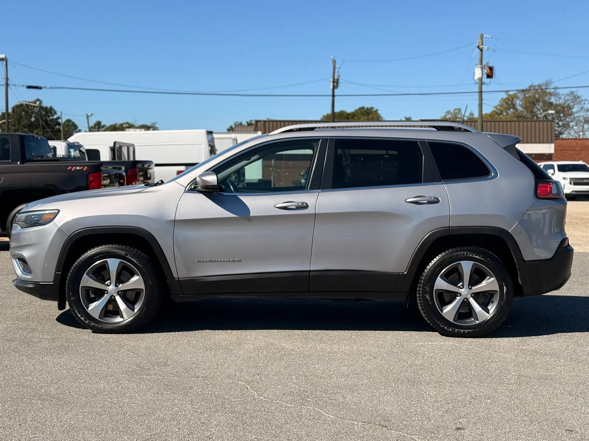 Used 2021 Jeep Cherokee Limited AWD/4WD image 7
