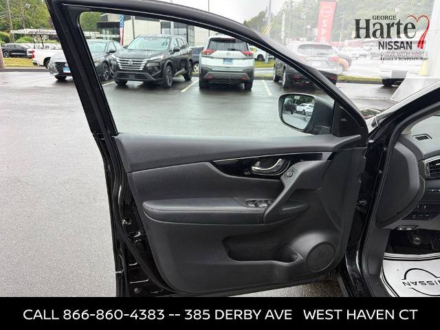 Certified 2020 Nissan Rogue Sport SV AWD/4WD image 9