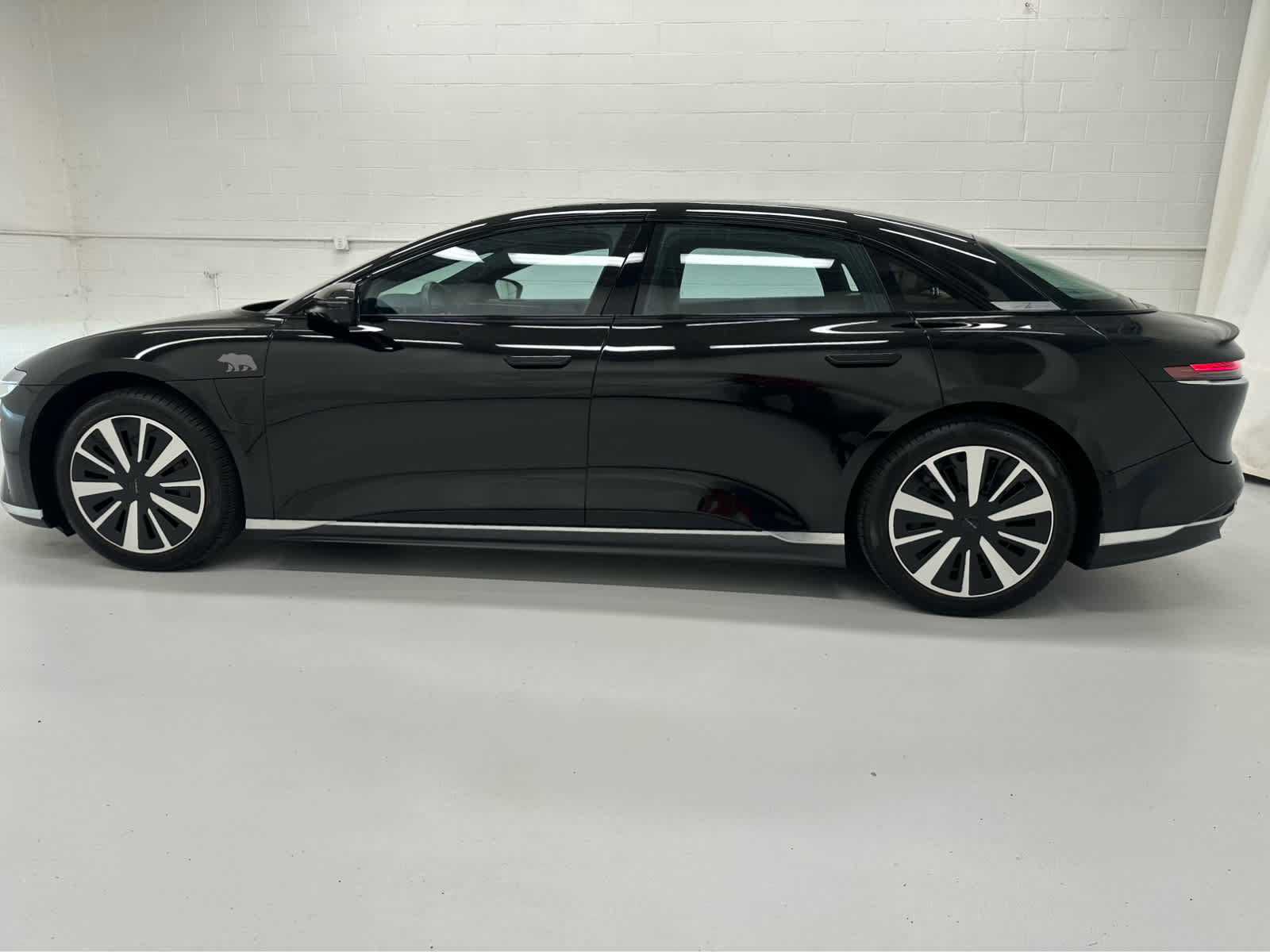 Used 2025 Lucid Air Touring AWD/4WD image 5