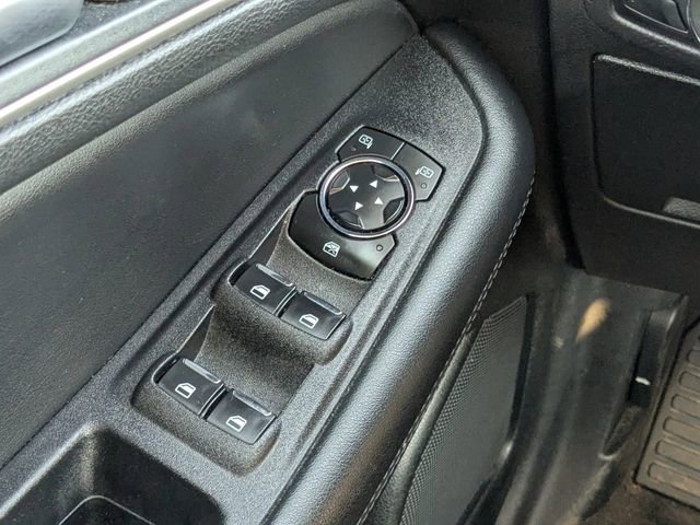 Used 2024 Ford Edge SEL image 21