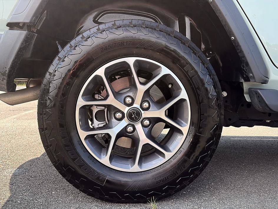 Used 2024 Jeep Wrangler Unlimited Sport AWD/4WD image 11