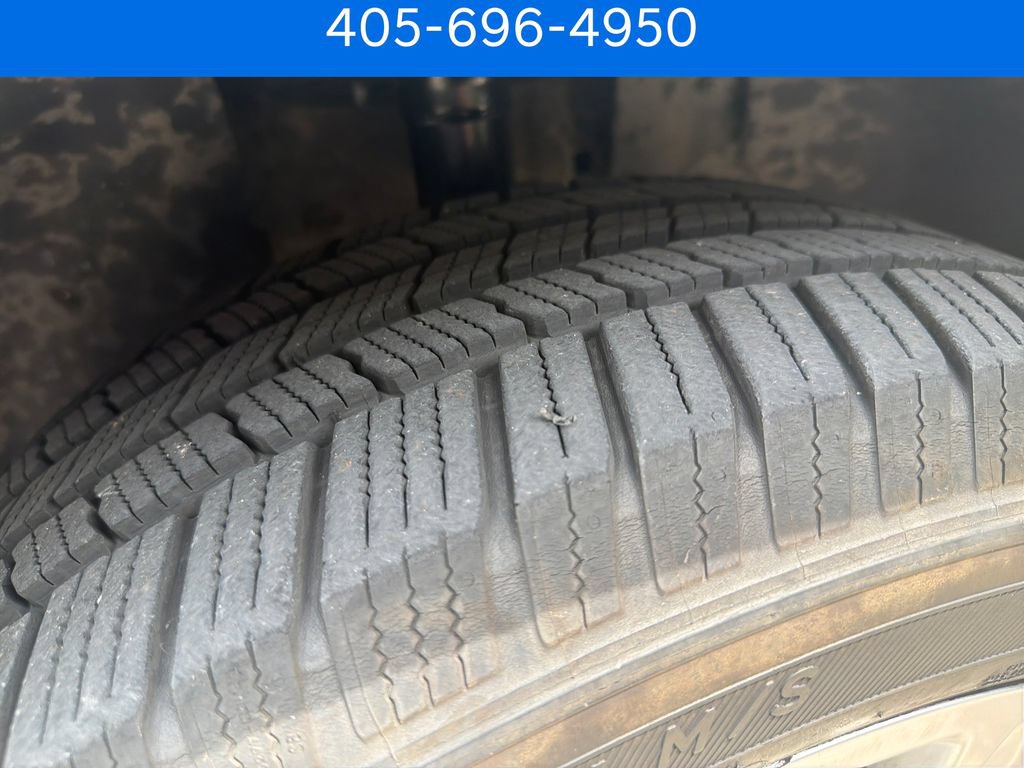 Used 2019 Ford Explorer Limited w/ Class III Trailer Tow Package AWD/4WD image 30