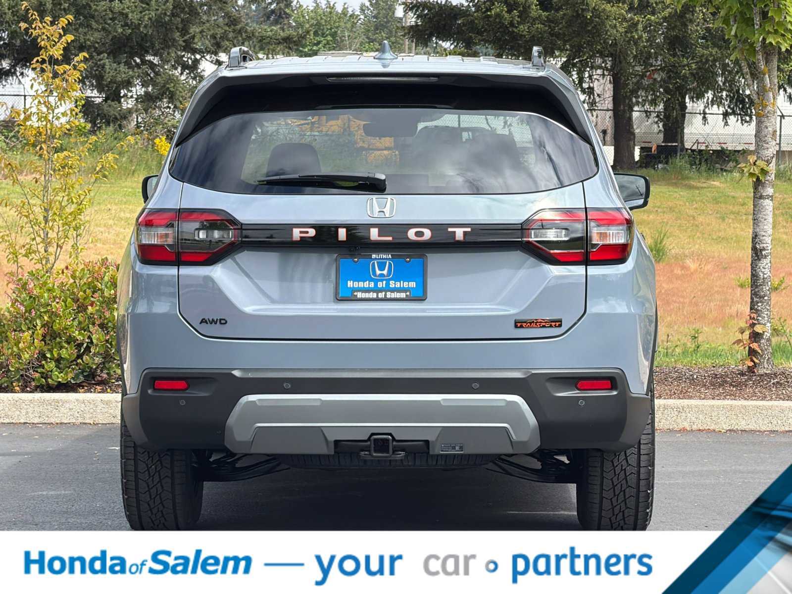 New 2026 Honda Pilot TrailSport image 7