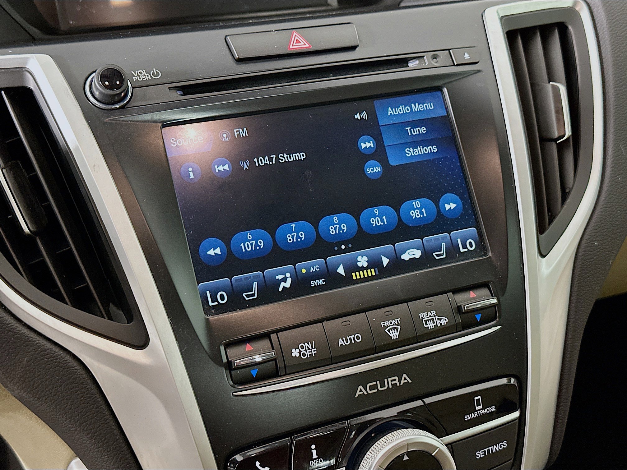 Used 2020 Acura TLX image 19
