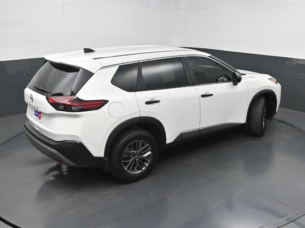 Used 2023 Nissan Rogue S FWD image 31