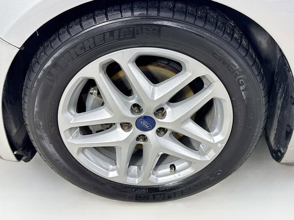 Used 2017 Ford Fusion SE FWD image 38