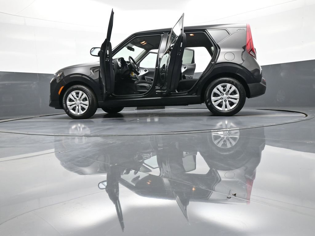 Certified 2021 Kia Soul LX FWD image 47
