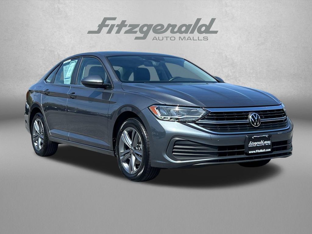 Used 2024 Volkswagen Jetta SE
