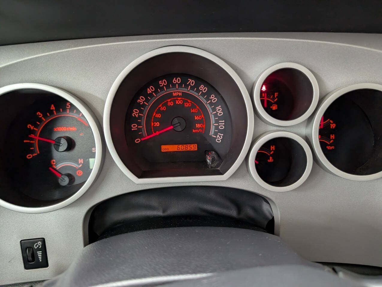Used 2007 Toyota Tundra SR5 AWD/4WD image 9