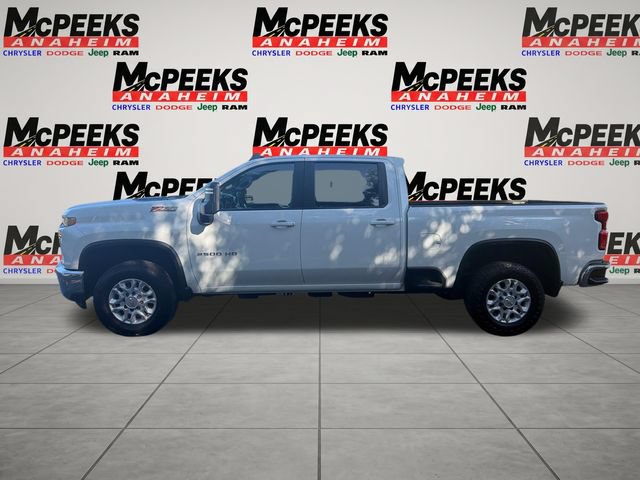 Used 2021 Chevrolet Silverado 2500 LT w/ Z71 Off-Road Package AWD/4WD image 2