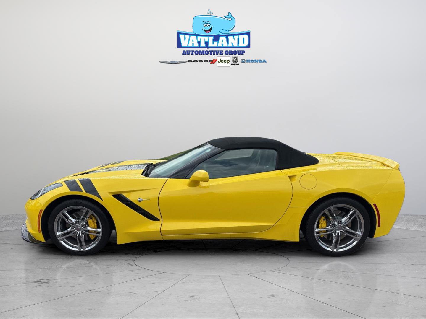 Used 2017 Chevrolet Corvette Stingray Convertible w/ Battery Protection Package RWD image 11