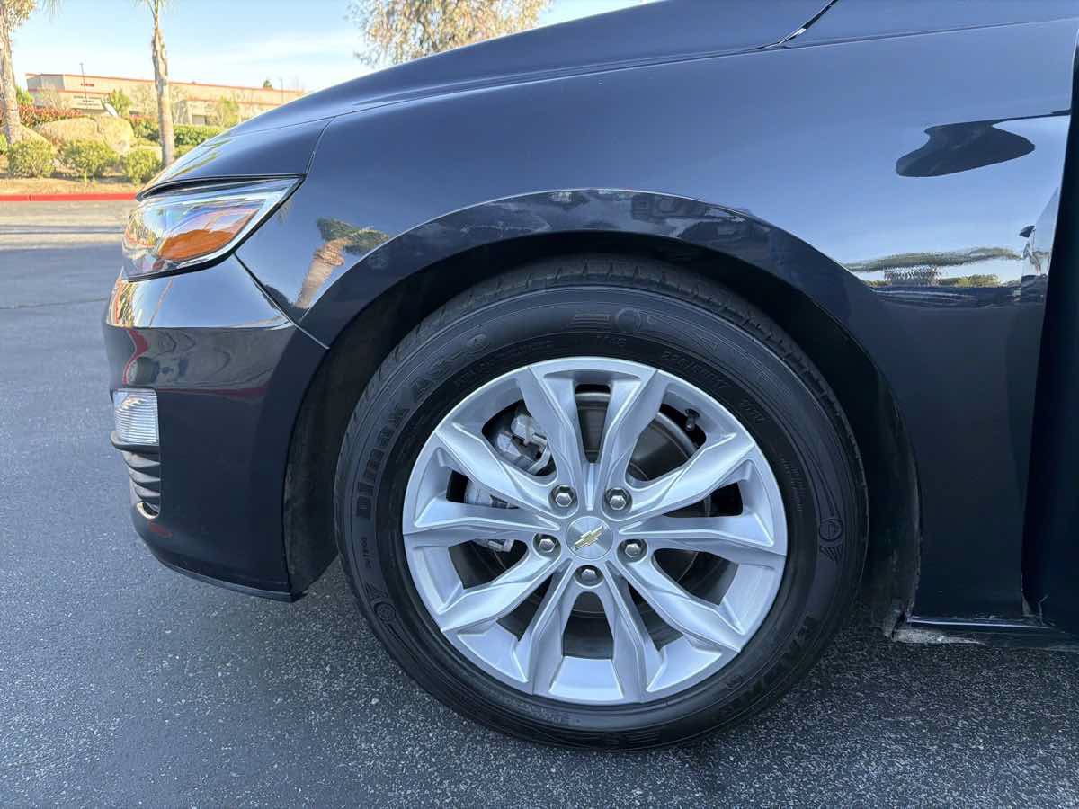 Used 2023 Chevrolet Malibu LT FWD image 38