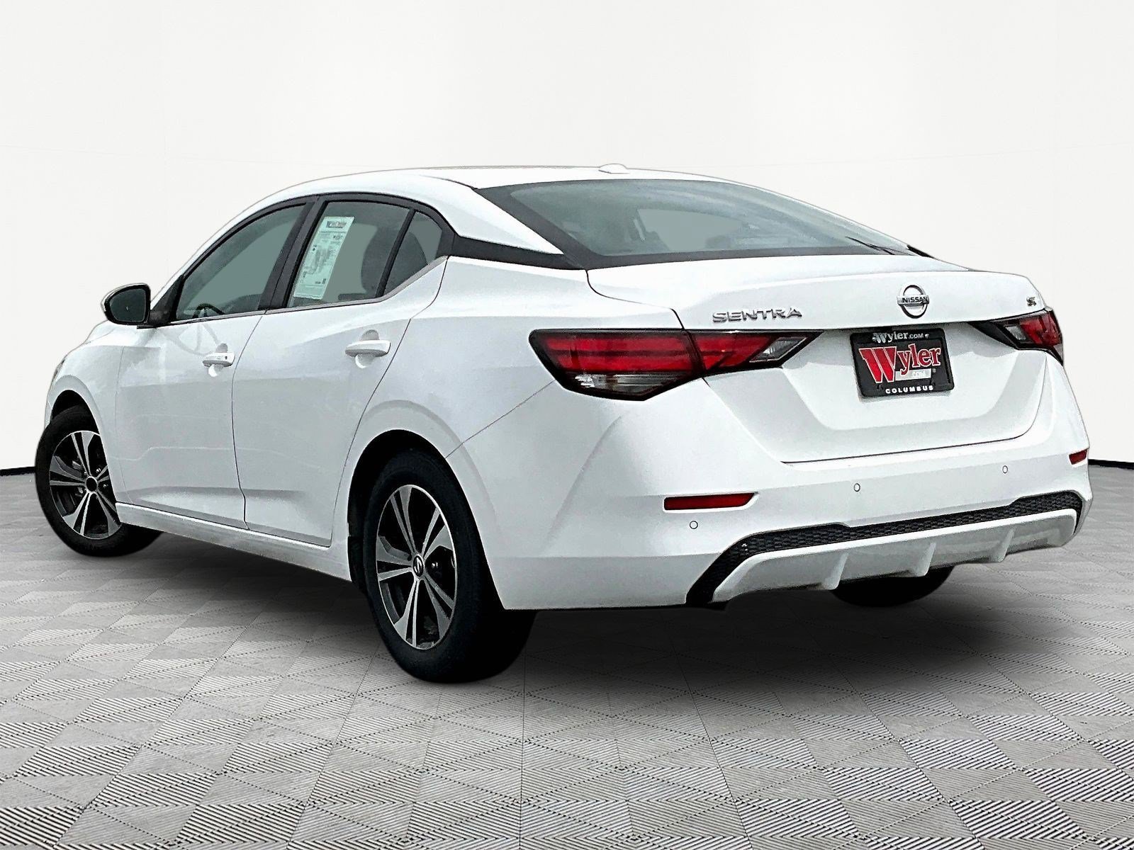 Used 2023 Nissan Sentra SV FWD image 4