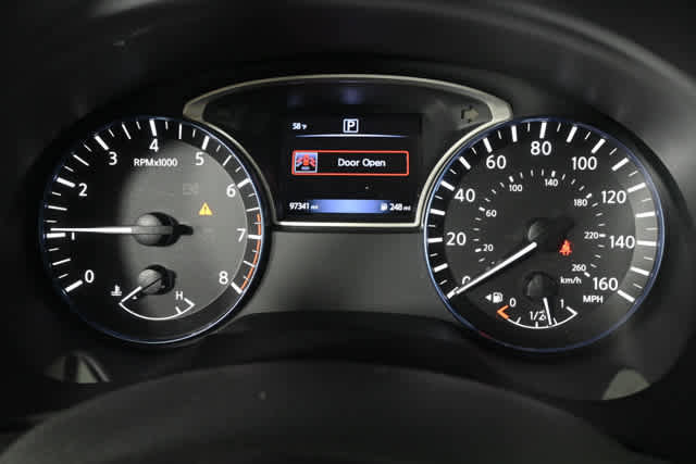 Used 2017 Nissan Altima 2.5 SR FWD image 22