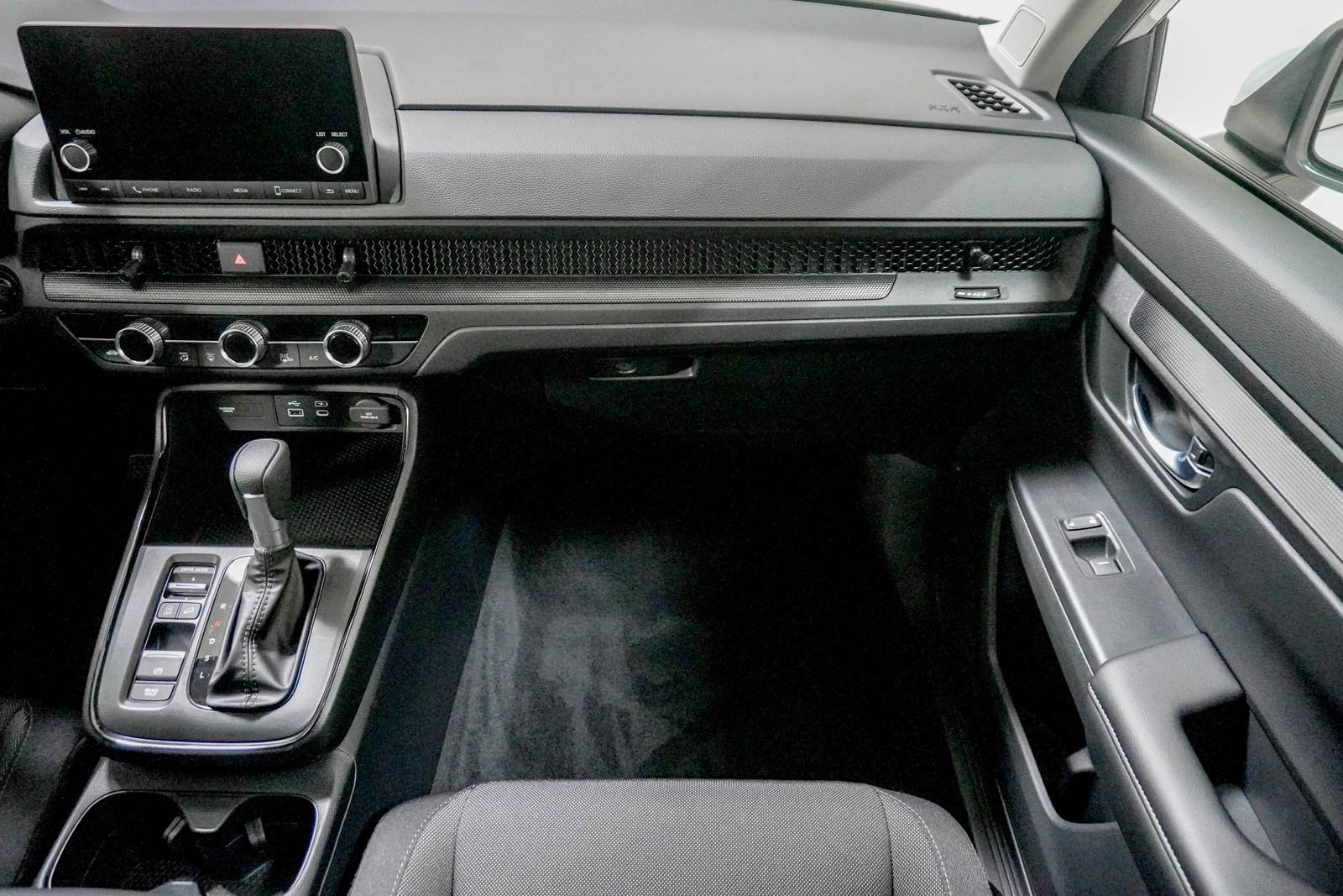 Certified 2025 Honda CR-V EX image 29