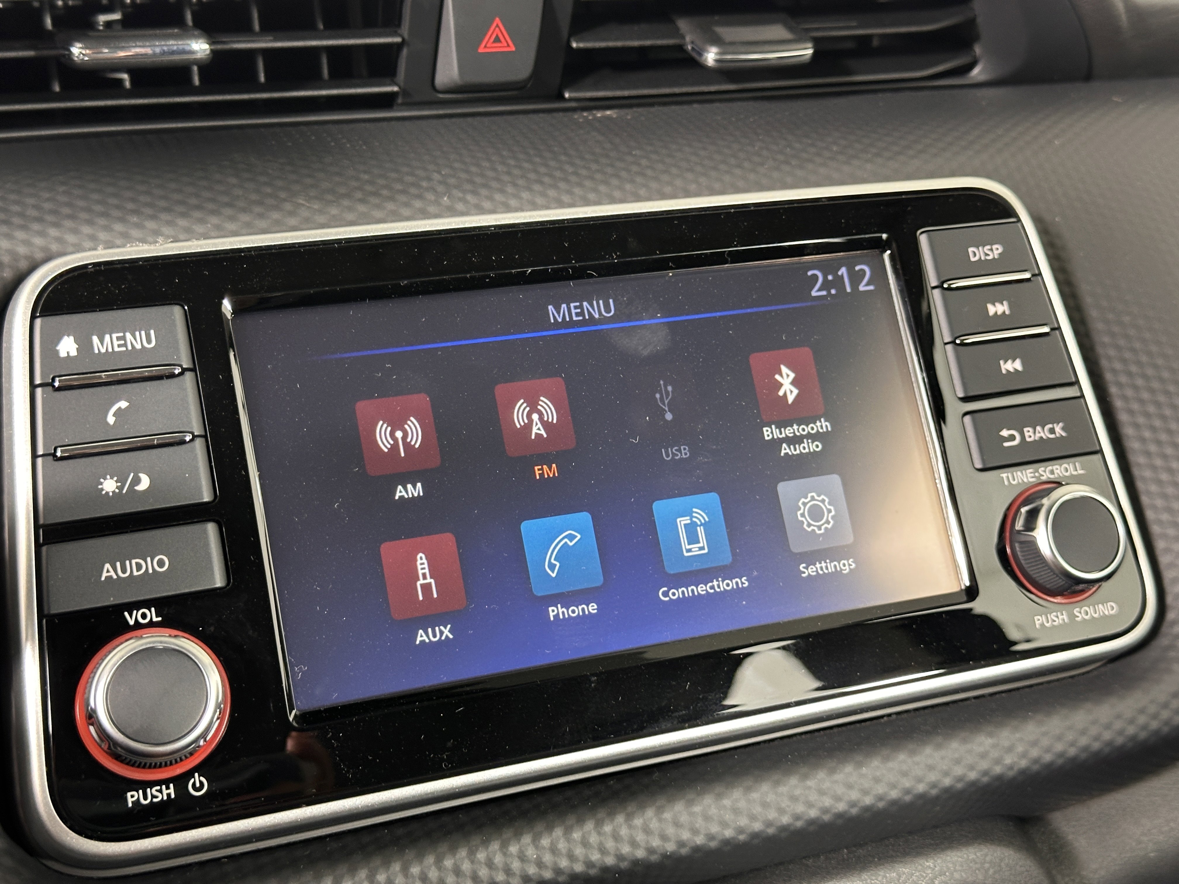 New 2025 Nissan Kicks Play S image 18