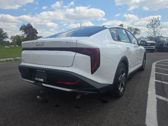 Used 2025 Kia K4 FWD image 8