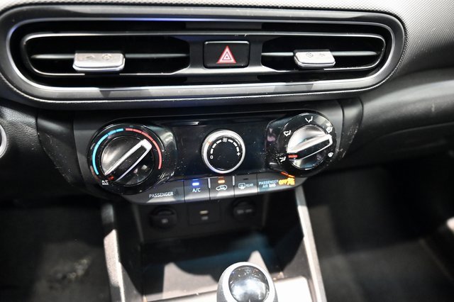 Used 2022 Hyundai Kona SEL w/ Cargo Package image 17