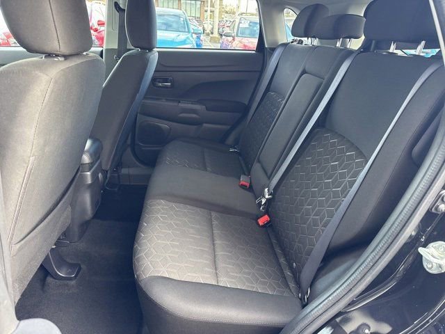 Used 2024 Mitsubishi Outlander Sport SE AWD/4WD image 6