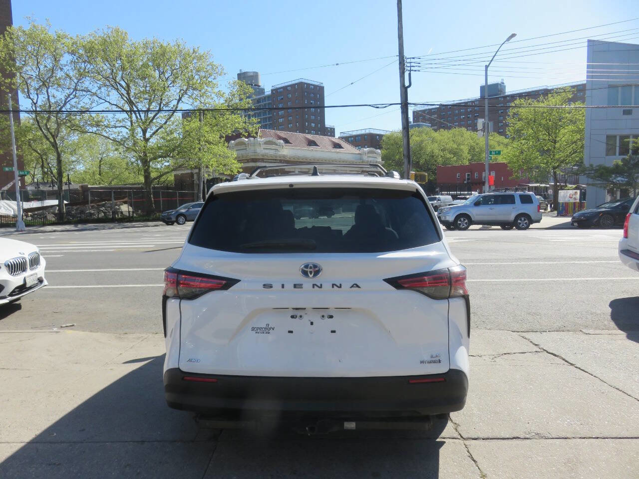 Used 2022 Toyota Sienna LE AWD/4WD image 8