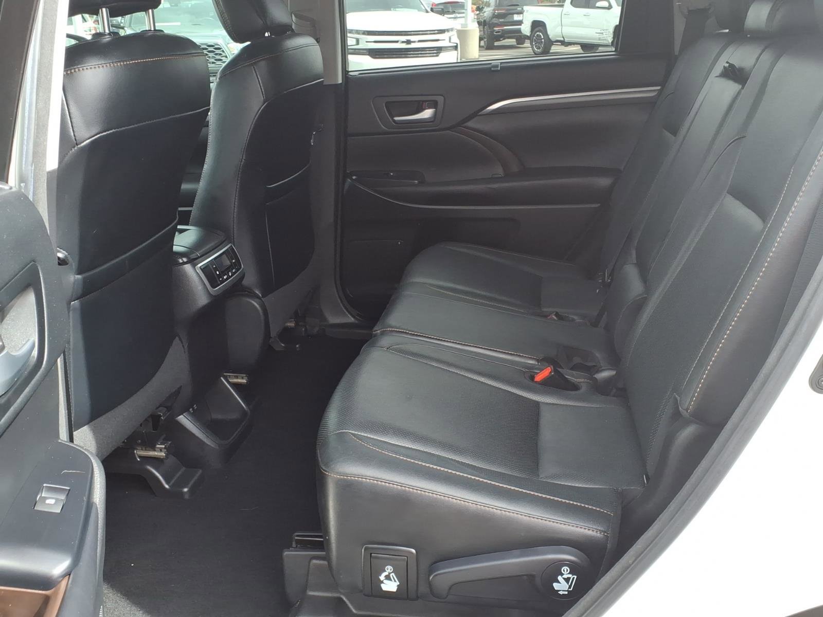 Certified 2018 Toyota Highlander Limited image 10