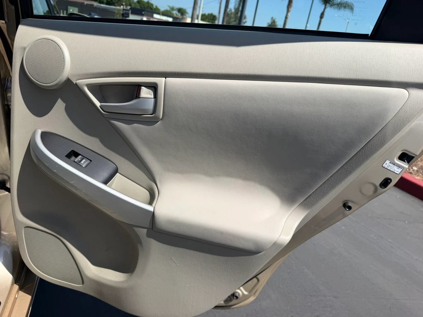 Used 2010 Toyota Prius Five FWD image 18