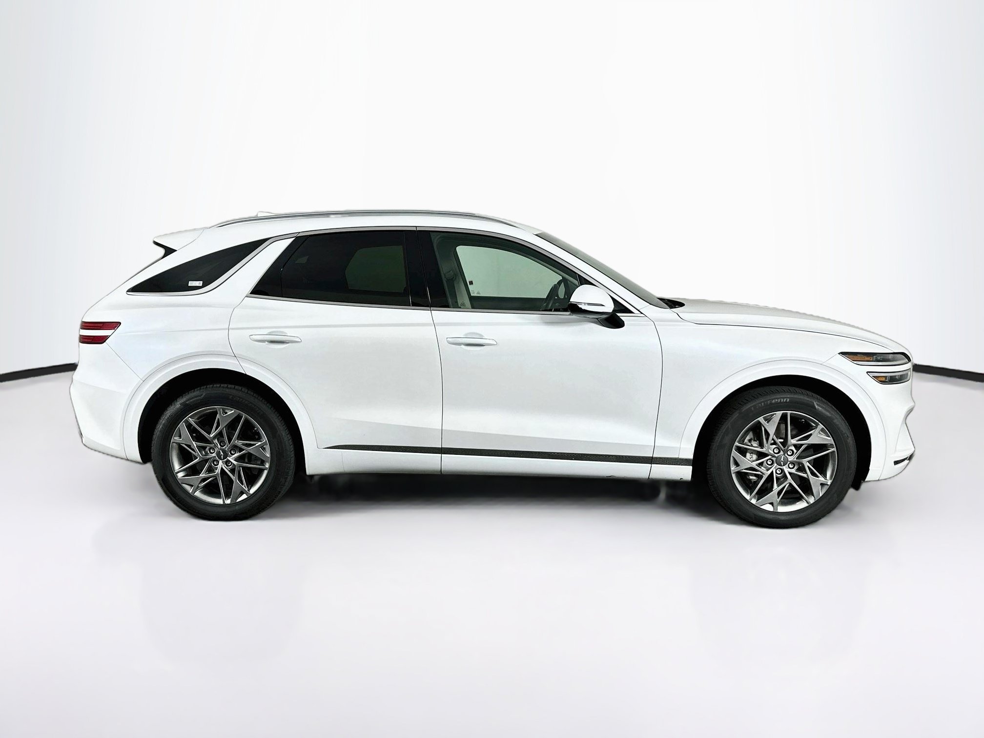 Used 2025 Genesis GV70 2.5T AWD/4WD image 10