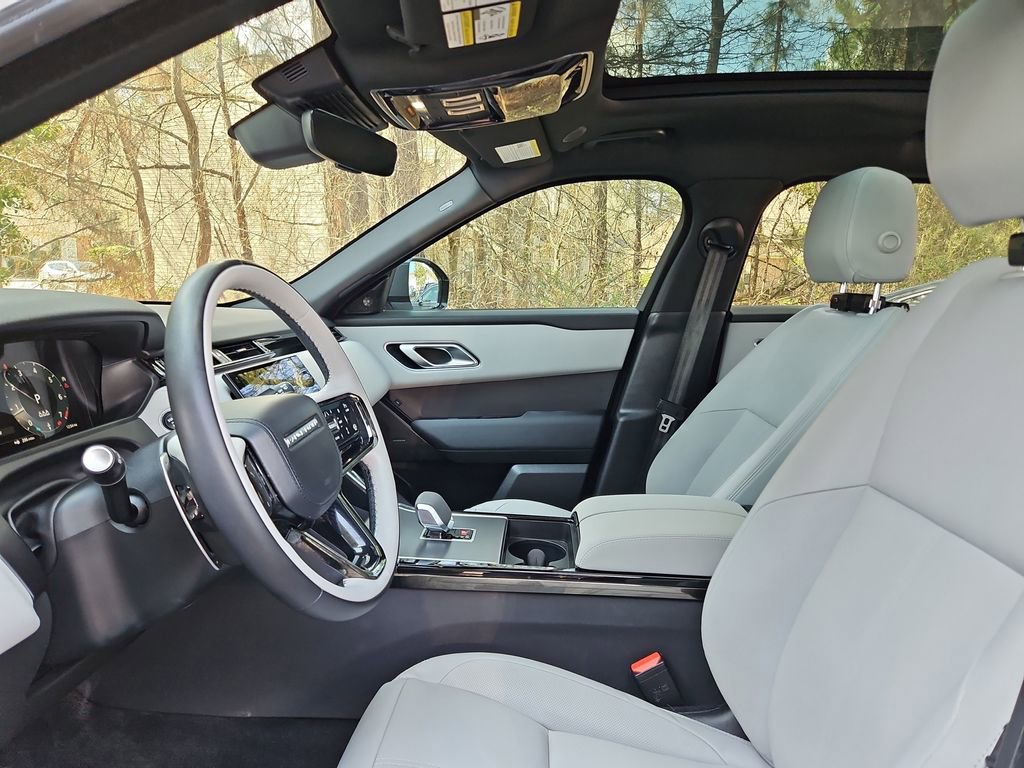 Used 2024 Land Rover Range Rover Velar Dynamic SE image 23