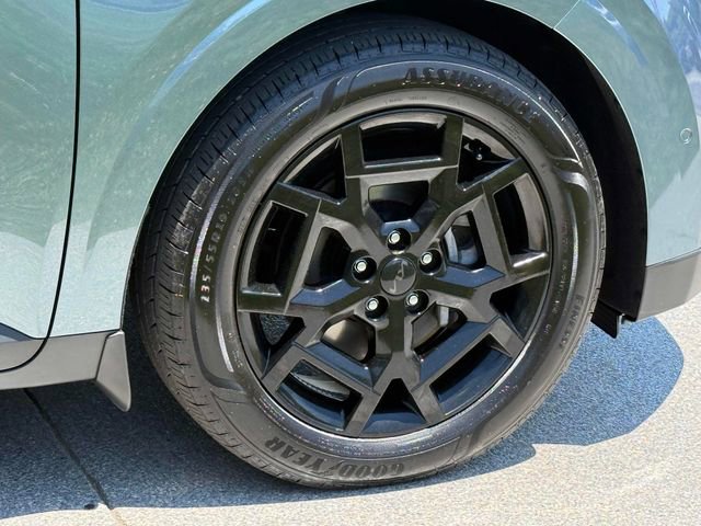 Used 2025 Kia Carnival SX Prestige FWD image 16
